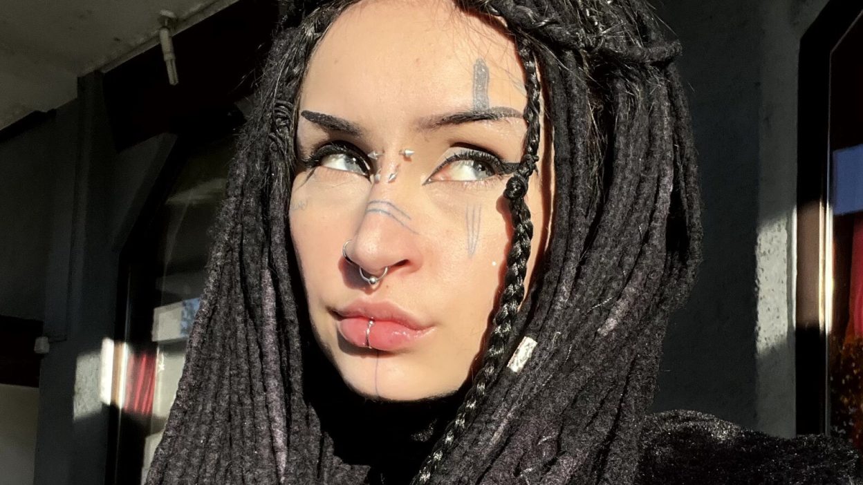 Cleopeach OnlyFans Profile